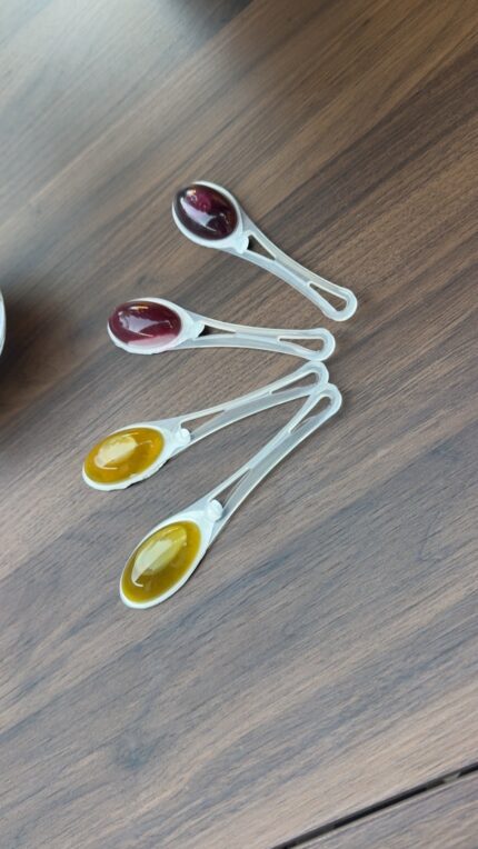 ملاعق عسل ابيض مع توت 50ملعقه